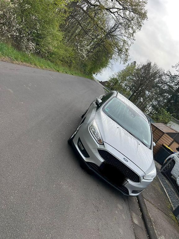 Gebraucht Ford Focus Business Edition 120 PS (88 kW) 2016 Silber Kombi