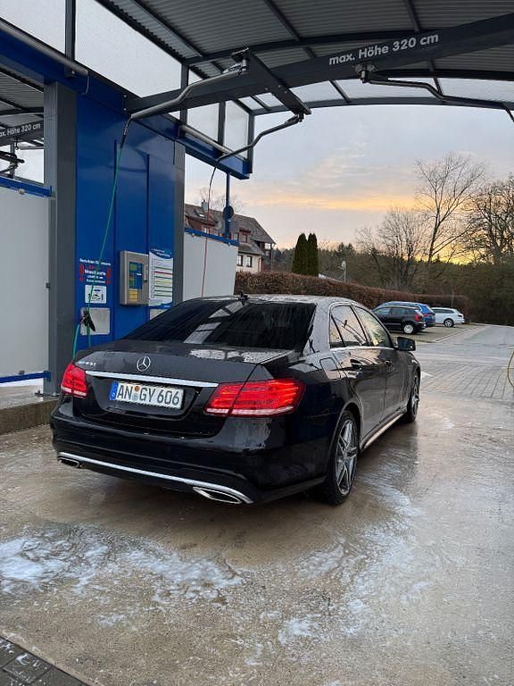 Gebraucht Mercedes E350 Avantgarde 258 PS (189 kW) 2016 Schwarz Limousine