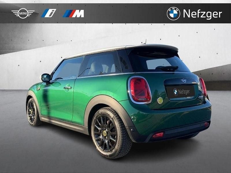 Gebraucht Mini Cooper SE Classic 135 kW (184 PS) 2024 Gruen Kleinwagen