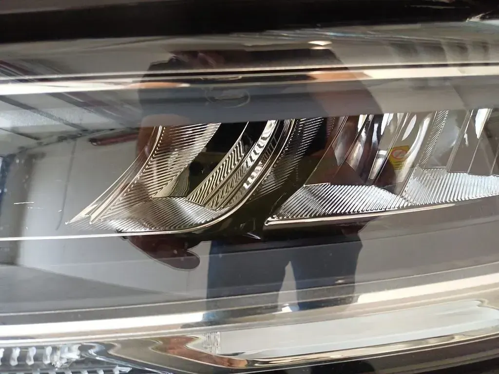 Second-hand Audi Q2 Advanced Plus 190 CP (139 kW) 2025 Negru SUV