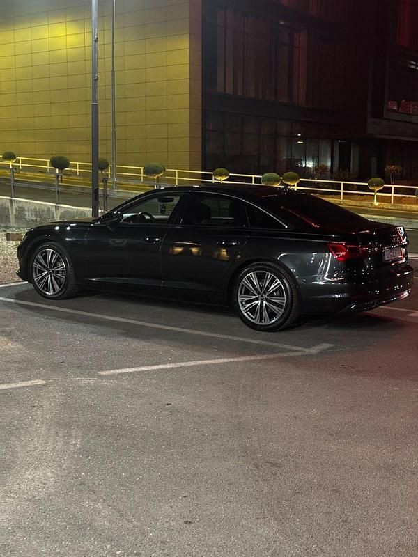 Gebraucht Audi A6 Ambiente 286 PS (210 kW) 2020 Grau Limousine