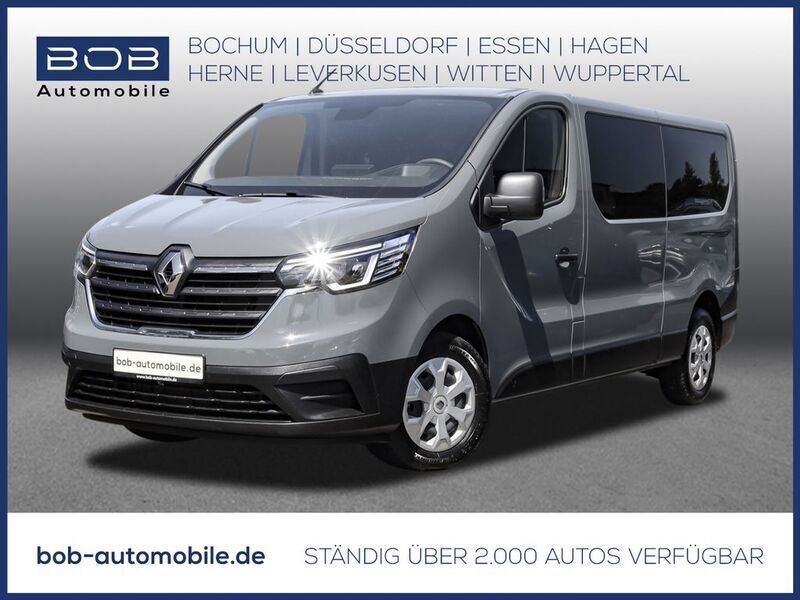 Grau Gebraucht 2022 Renault Trafic Van | 31.888 € (Guter Preis) - Bild 1/2