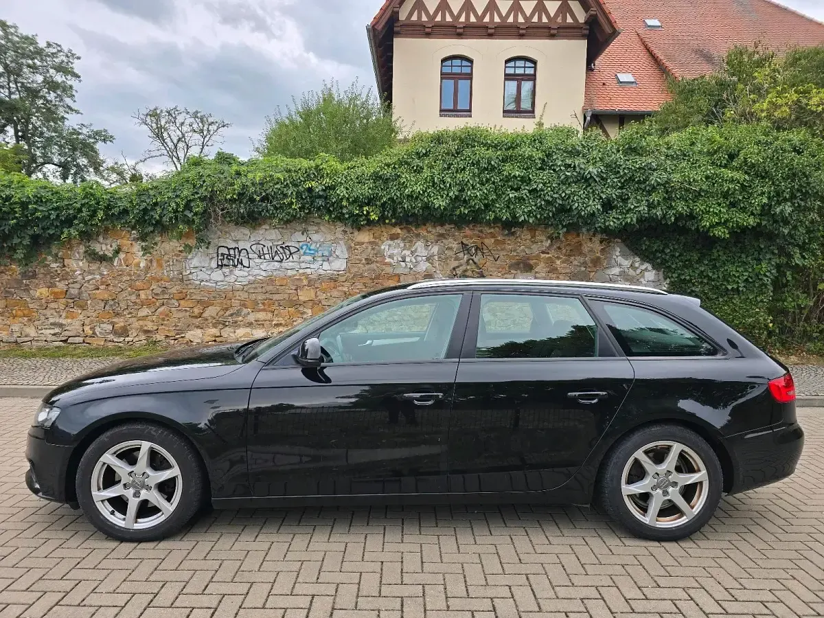 Gebraucht Audi A4 160 PS (117 kW) 2008 Schwarz Kombi