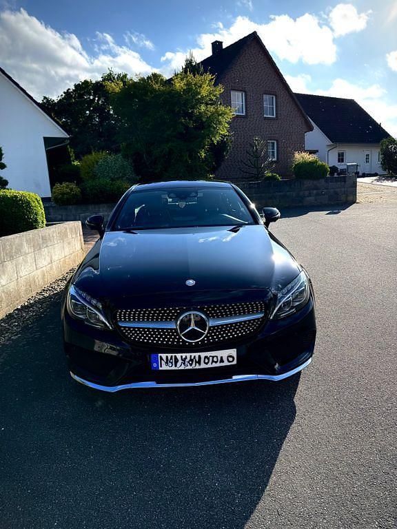 Gebraucht Mercedes C300 AMG line 245 PS (180 kW) 2016 Schwarz Coupé