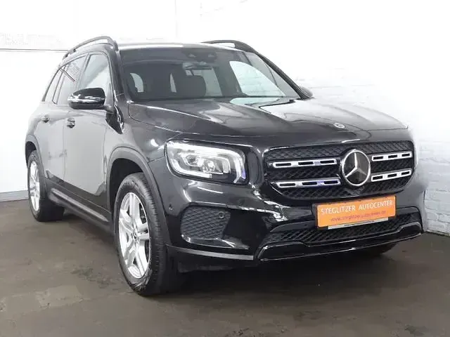 Gebraucht Mercedes GLB200 Progressive 163 PS (119 kW) 2023 Schwarz SUV