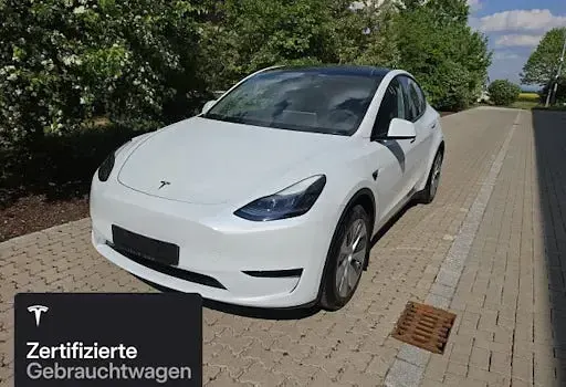 Usata Tesla Model Y RWD 188 kW (256 CV) 2023 Bianco SUV
