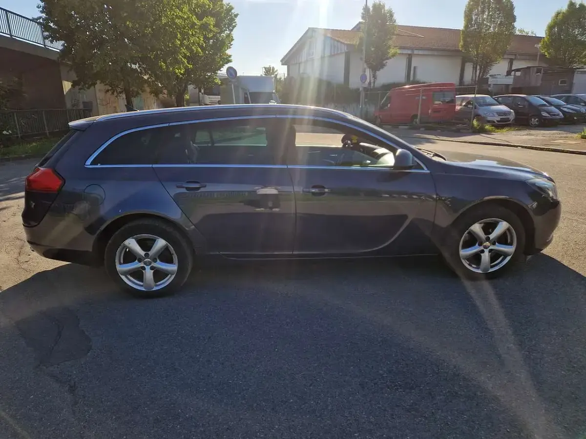 Gebraucht Opel Insignia Sport 260 PS (191 kW) 2009 Blau Kombi