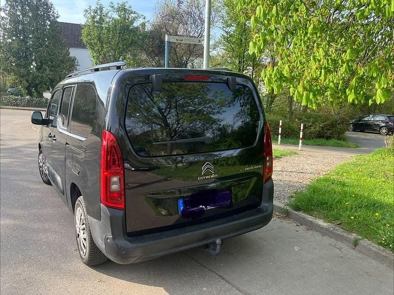 Second-hand Citroën Berlingo Feel 131 CP (96 kW) 2019 Negru Monovolum