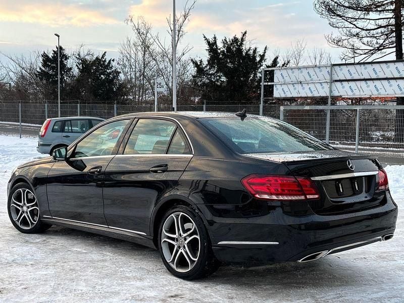 Gebraucht Mercedes E350 Avantgarde 258 PS (189 kW) 2014 Schwarz Limousine