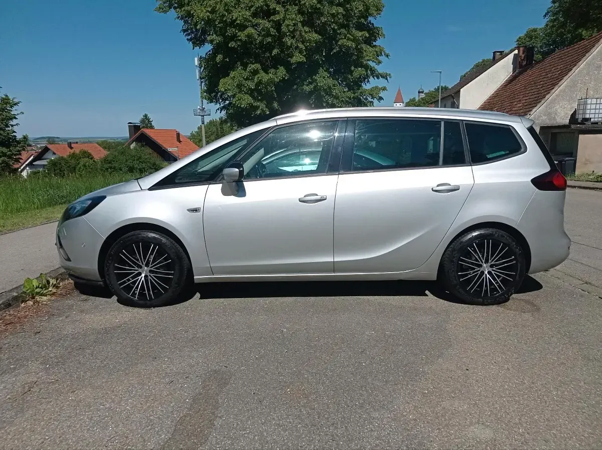 Gebraucht Opel Zafira 136 PS (100 kW) 2015 Silber Van / Kleinbus