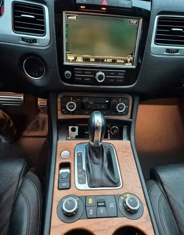 Gebraucht VW Touareg Terrain Tech 245 PS (180 kW) 2013 Blau SUV
