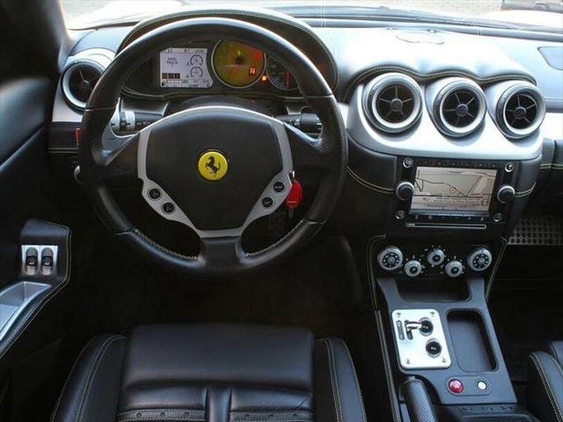 Second-hand Ferrari 612 540 CP (397 kW) 2007 Negru Coupe
