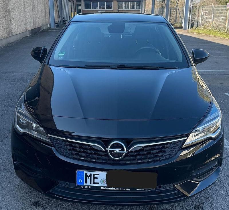 Gebraucht Opel Astra 122 PS (89 kW) 2020 Schwarz Limousine