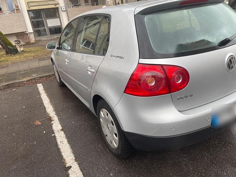 Gebraucht VW Golf V 102 PS (75 kW) 2007 Silber Kleinwagen