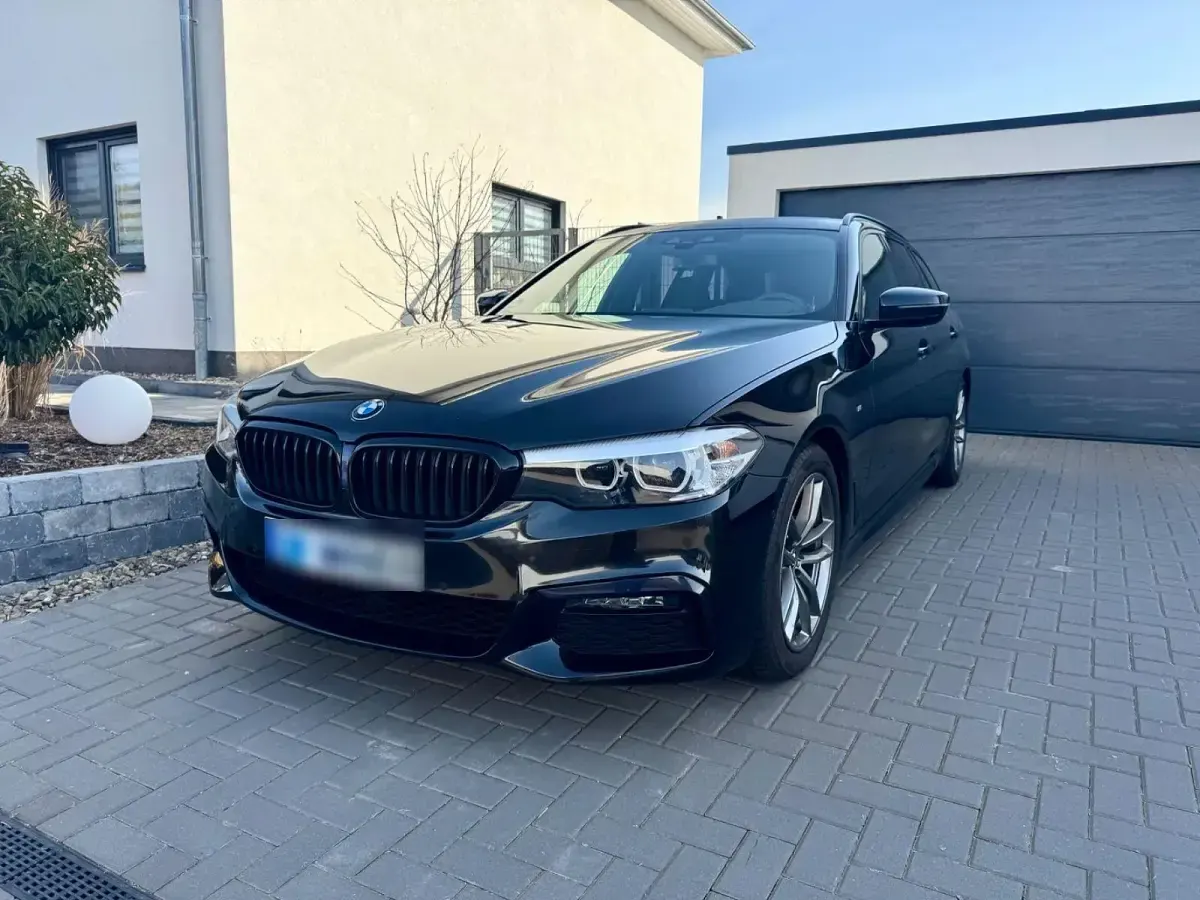 Gebraucht BMW 520 Performance 190 PS (139 kW) 2018 Schwarz Kombi