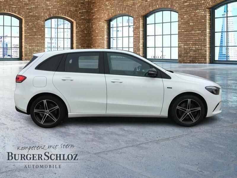 Gebraucht Mercedes B250e Progressive 160 PS (117 kW) 2021 Weiß polarweiß Van / Kleinbus