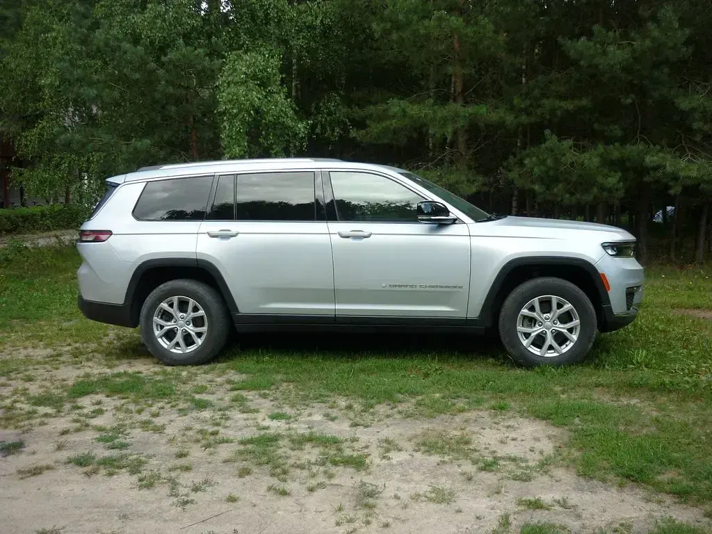 Gebraucht Jeep Grand Cherokee Limited 298 PS (219 kW) 2021 Silber SUV