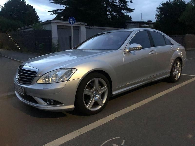 Silber Gebraucht 2006 Mercedes S500 AMG Limousine | 12.900 € (Fairer Preis) - Bild 1/4
