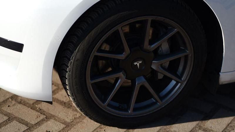 Gebraucht Tesla Model 3 Standard Range Plus 225 kW (306 PS) 2021 Schwarz Limousine