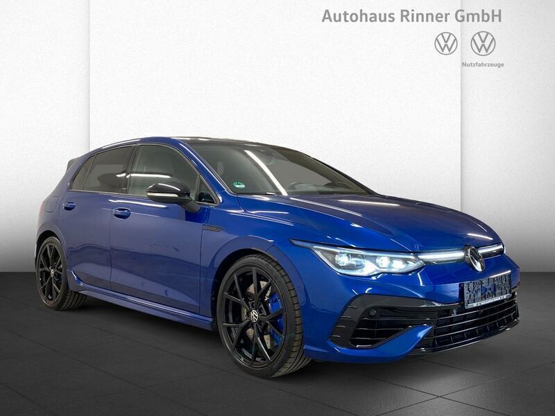 Blau Gebraucht 2024 VW Golf VIII R Limousine | 49.950 € (Teuer) - Bild 1/4