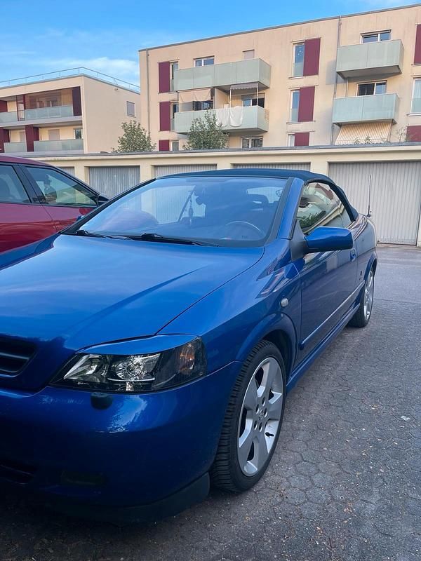 Gebraucht Opel Astra 148 PS (108 kW) 2002 Blau Cabrio