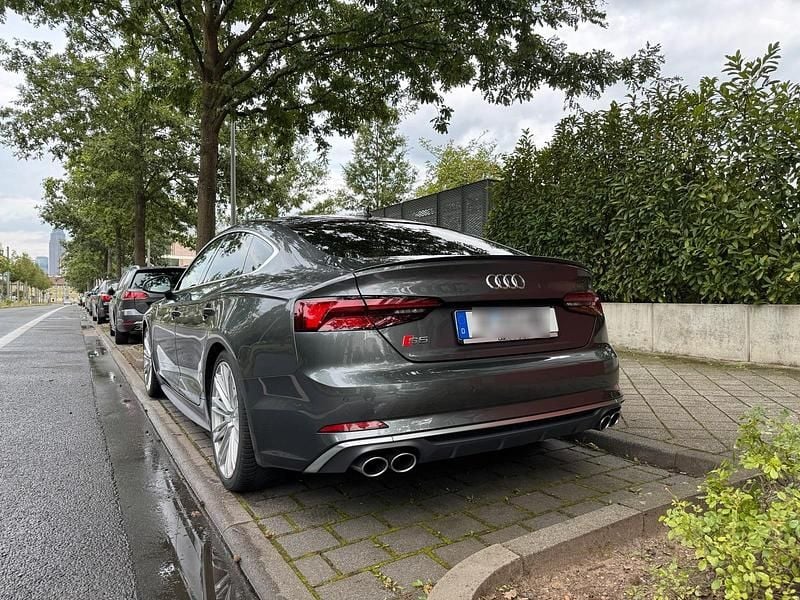 Gebraucht Audi S5 Comfort 354 PS (260 kW) 2018 Grau Coupé
