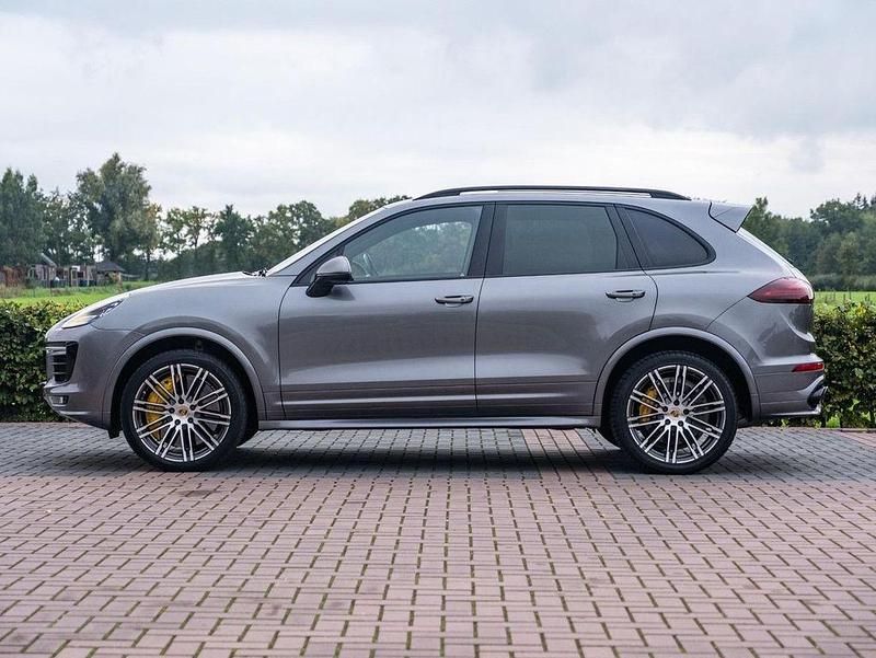 Gebraucht Porsche Cayenne Turbo S 570 PS (419 kW) 2015 Grau SUV