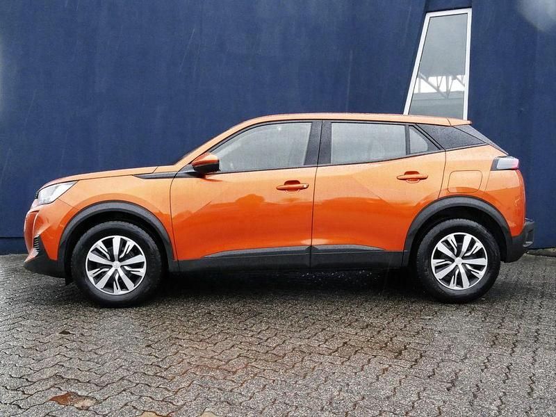 Gebraucht Peugeot 2008 Active 101 PS (74 kW) 2021 Orange SUV