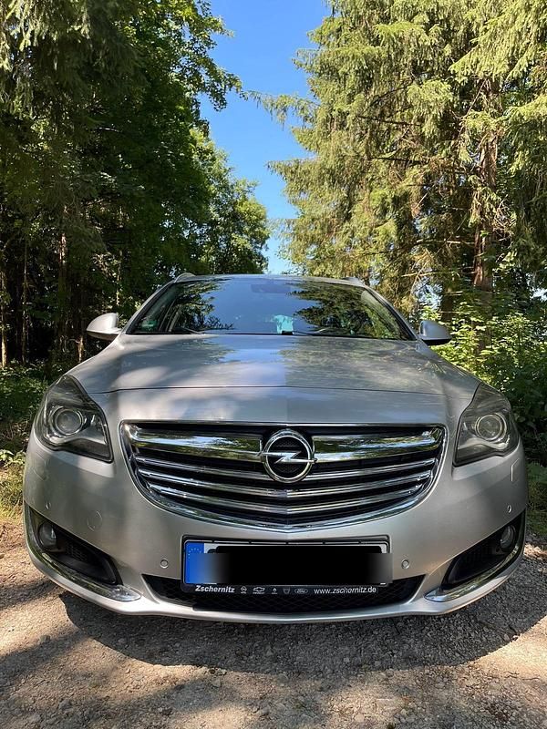 Grau Gebraucht 2014 Opel Insignia Kombi | 2.500 € (Superpreis) - Bild 1/4