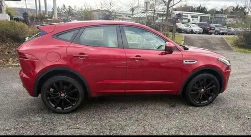 Käytetty Jaguar E-Pace R-Dynamic 249 HP (183 kW) 2018 Punainen Katumaasturi