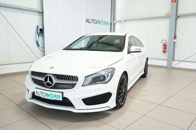 Weiß Gebraucht 2016 Mercedes CLA200 Shooting Brake AMG line Kombi | 19.900 € (Etwas zu teuer) - Bild 1/4