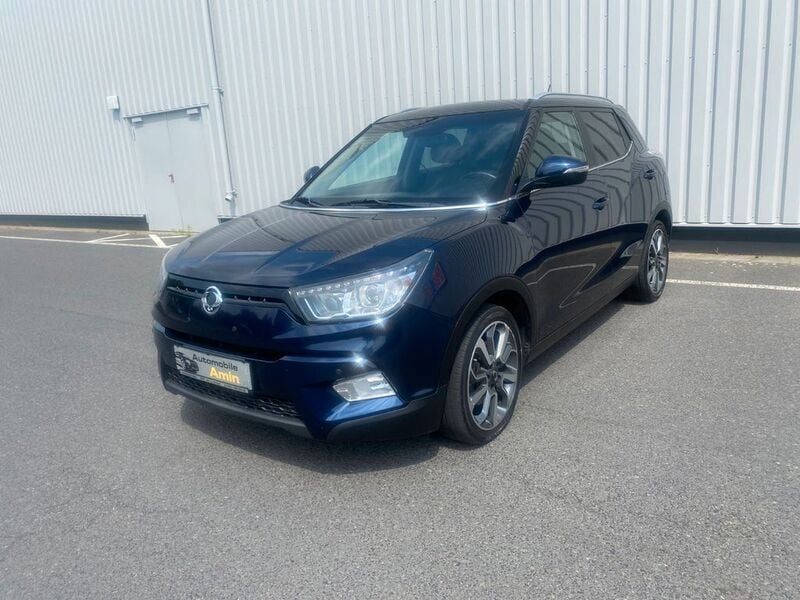 Blau Gebraucht 2016 Ssangyong Tivoli SUV | 9.990 € (Guter Preis) - Bild 1/4