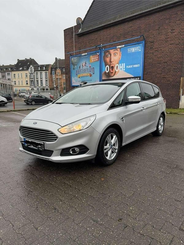 Gebraucht Ford S-MAX S 150 PS (110 kW) 2016 Silber Van / Kleinbus