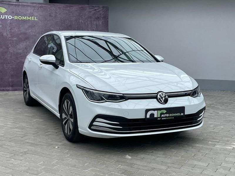 Gebraucht VW Golf VIII Move 150 PS (110 kW) 2024 Weiß Limousine