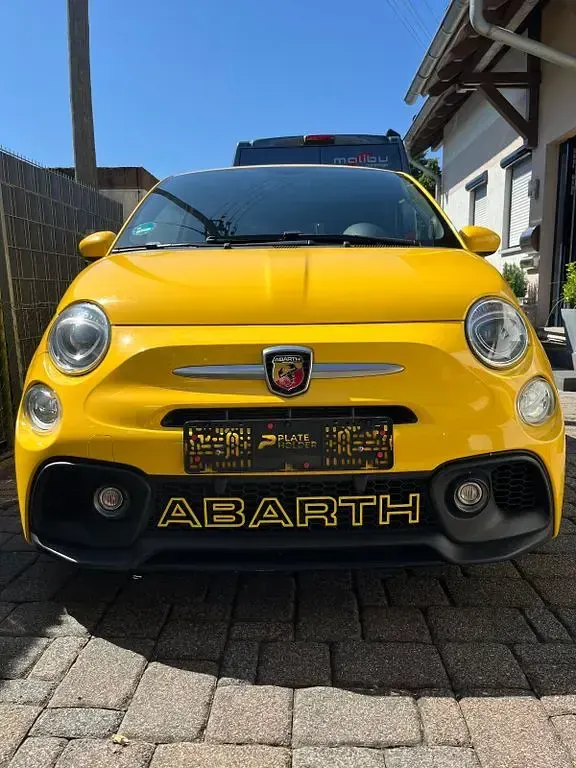 Gebraucht Abarth 595 70th Anniversary 145 PS (106 kW) 2019 Gelb Kleinwagen