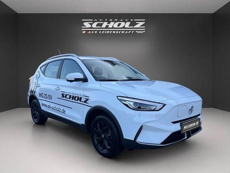 Gebraucht MG ZS Luxury 114 kW (156 PS) 2023 Dover white Limousine