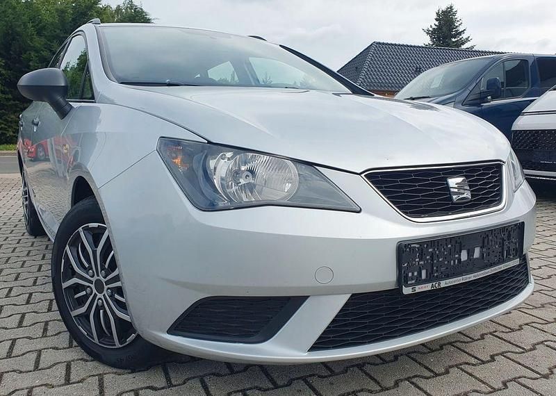 Silber Gebraucht 2015 Seat Ibiza Reference Limousine | 4.999 € (Guter Preis) - Bild 1/4
