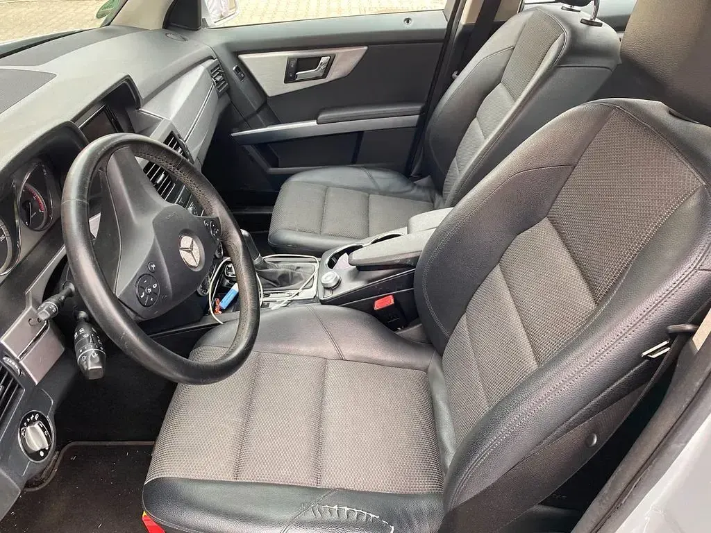 Gebraucht Mercedes GLK320 224 PS (164 kW) 2009 Silber SUV