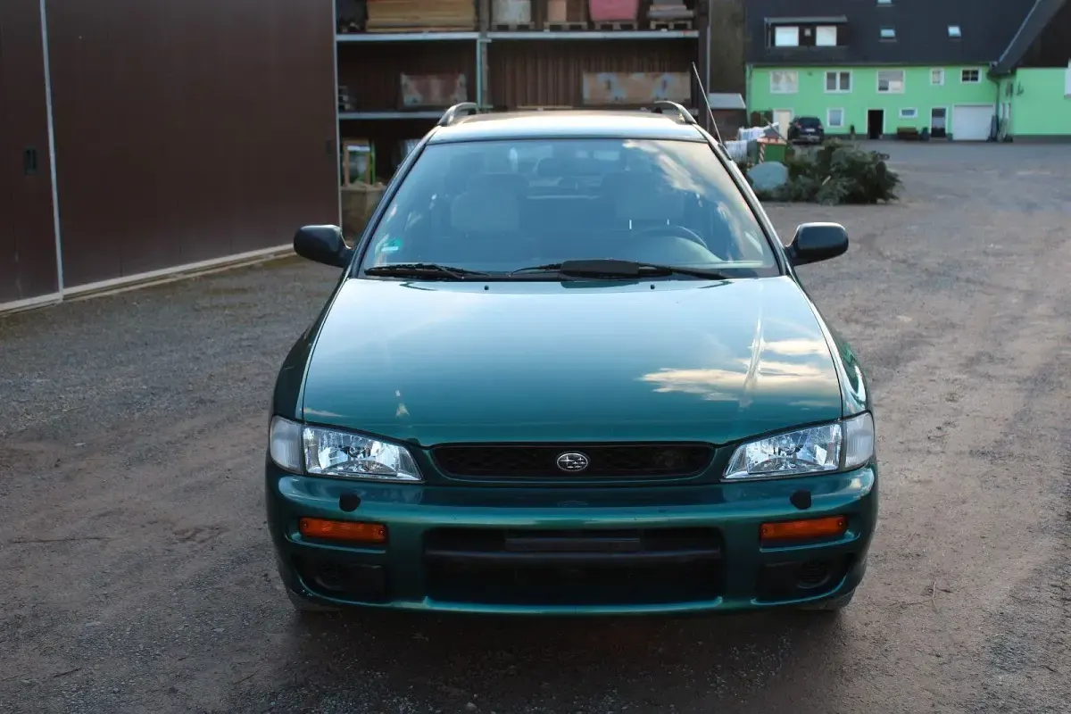 Gebraucht Subaru Impreza 125 PS (91 kW) 2000 Grün Kombi