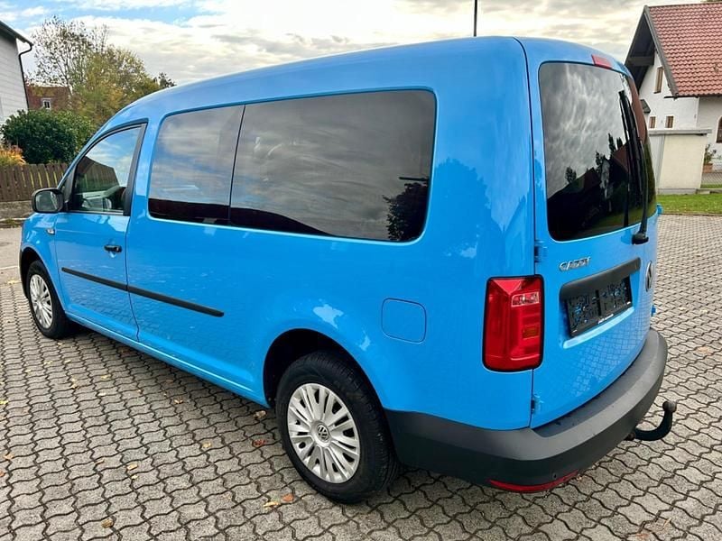 Gebraucht VW Caddy Maxi 102 PS (75 kW) 2020 Blau Van / Kleinbus