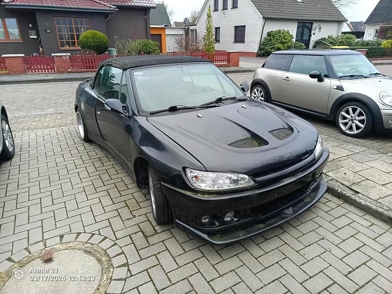 Gebraucht Peugeot 306 Cabriolet 132 PS (97 kW) 1998 Schwarz Cabrio