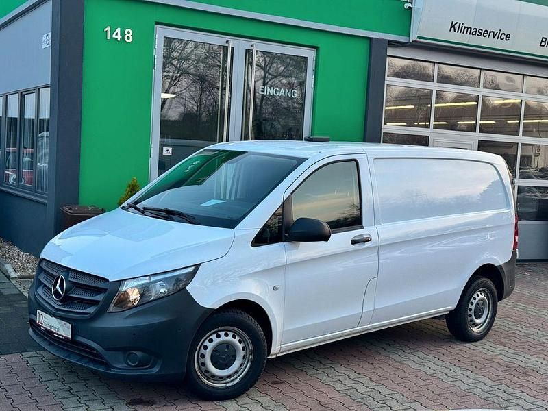 Gebraucht Mercedes Vito 102 PS (75 kW) 2021 Arktikweiss Van