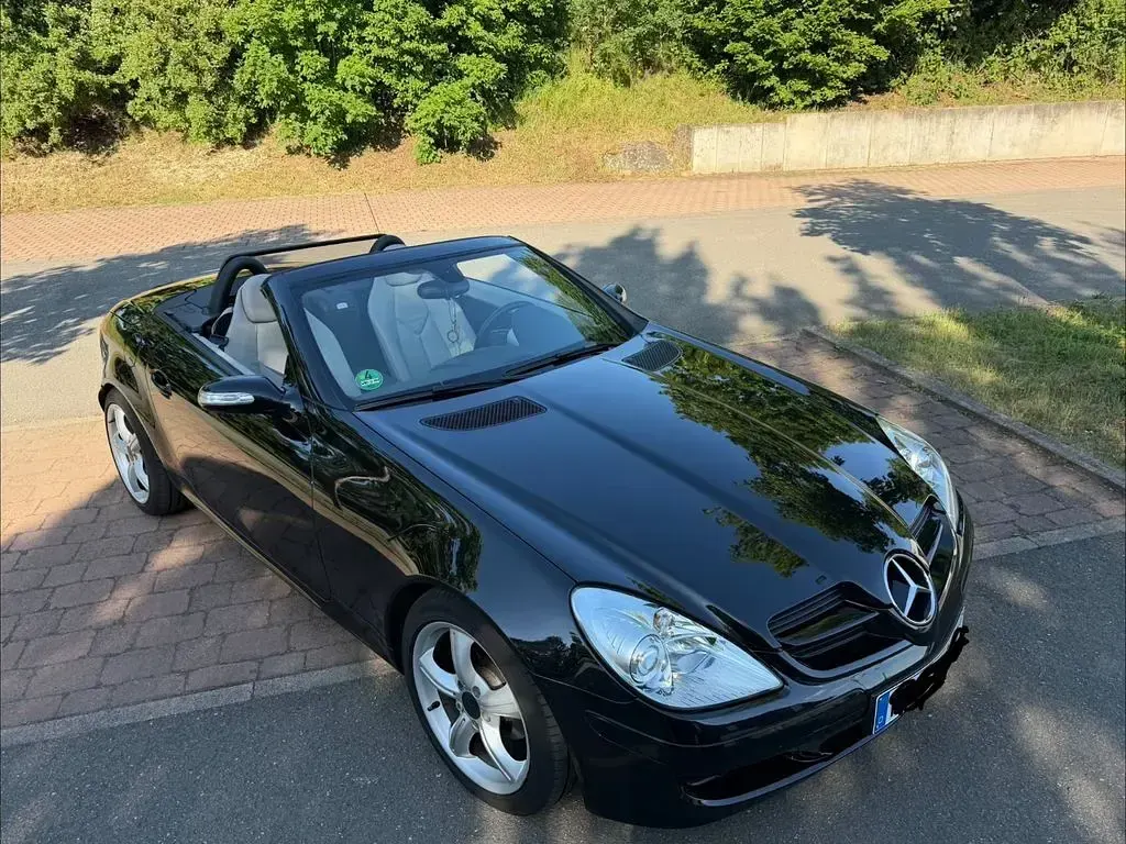 Gebraucht Mercedes SLK200 163 PS (119 kW) 2007 Schwarz Cabrio