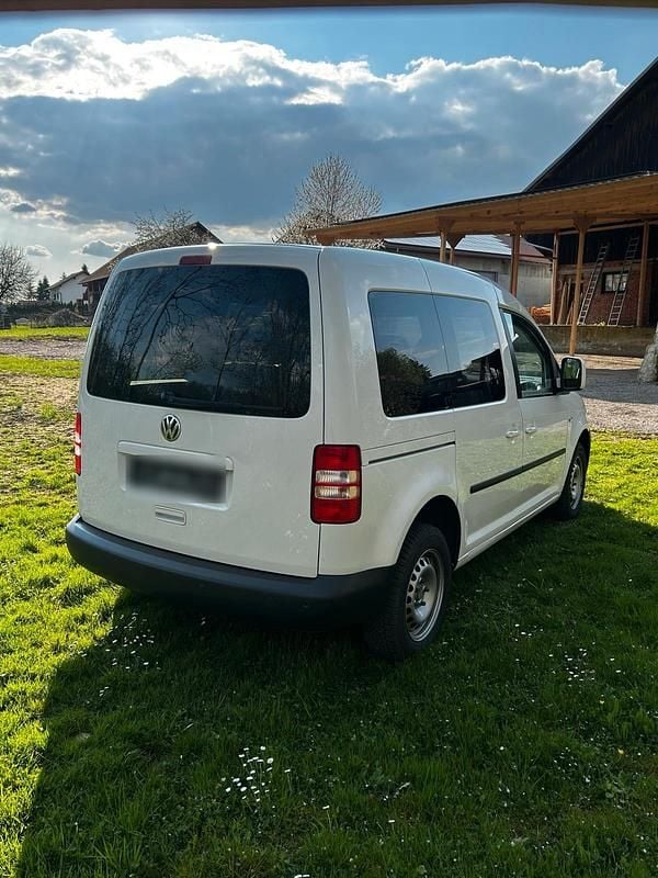 Gebraucht VW Caddy Trendline 75 PS (55 kW) 2013 Weiß Van / Kleinbus