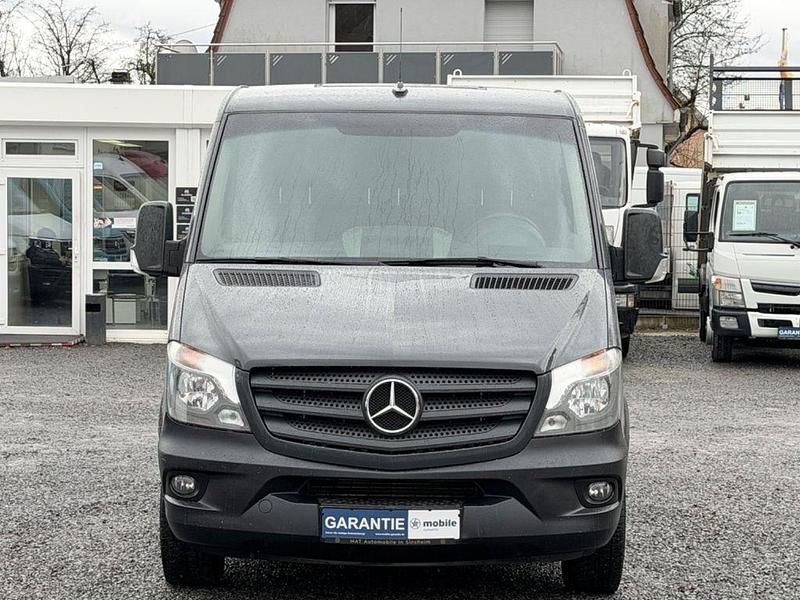 Gebraucht Mercedes Sprinter 143 PS (105 kW) 2018 Grau Van
