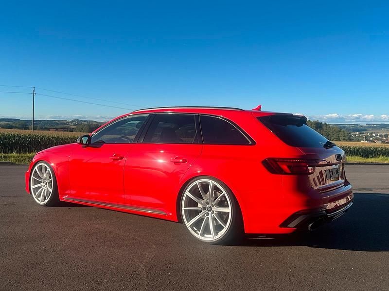 Gebraucht Audi RS4 Comfort 450 PS (330 kW) 2018 Rot Kombi