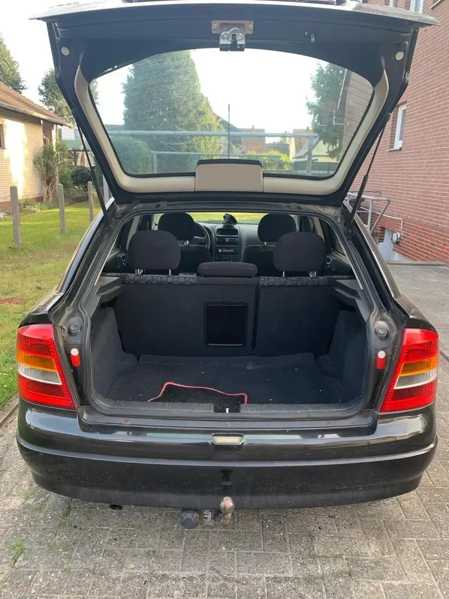 Gebraucht Opel Astra 101 PS (74 kW) 2001 Limousine