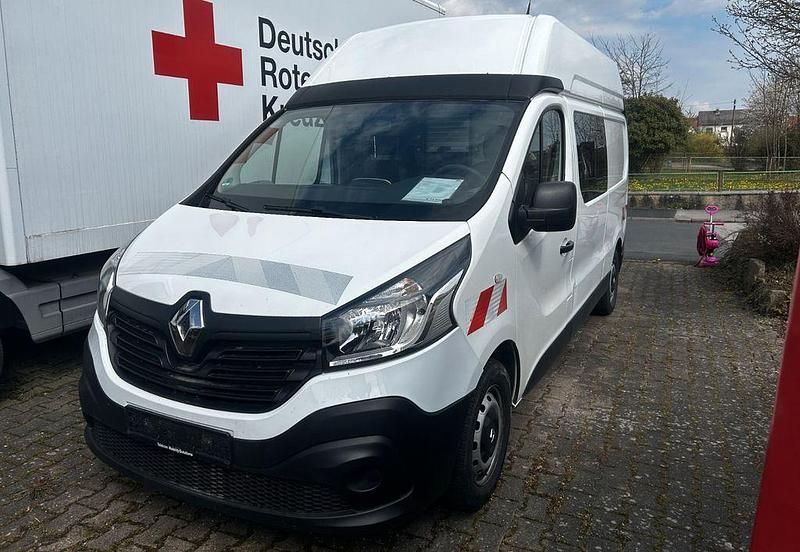 Gebraucht Renault Trafic Komfort 125 PS (91 kW) 2018 Weiß Van / Kleinbus