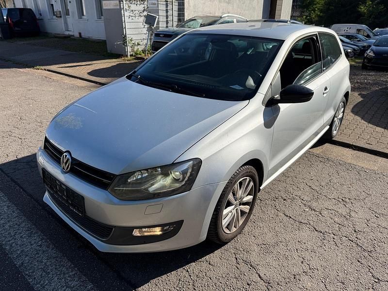 Grau Gebraucht 2011 VW Polo Kleinwagen | 6.990 € (Fairer Preis) - Bild 1/4