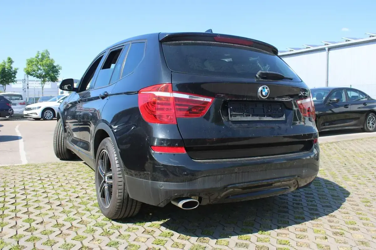 Gebraucht BMW X3 150 PS (110 kW) 2014 Black sapphire metallic SUV